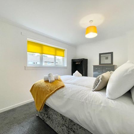 威萧Hazel House - Vibrant 2 Bed House In Wishaw公寓 外观 照片
